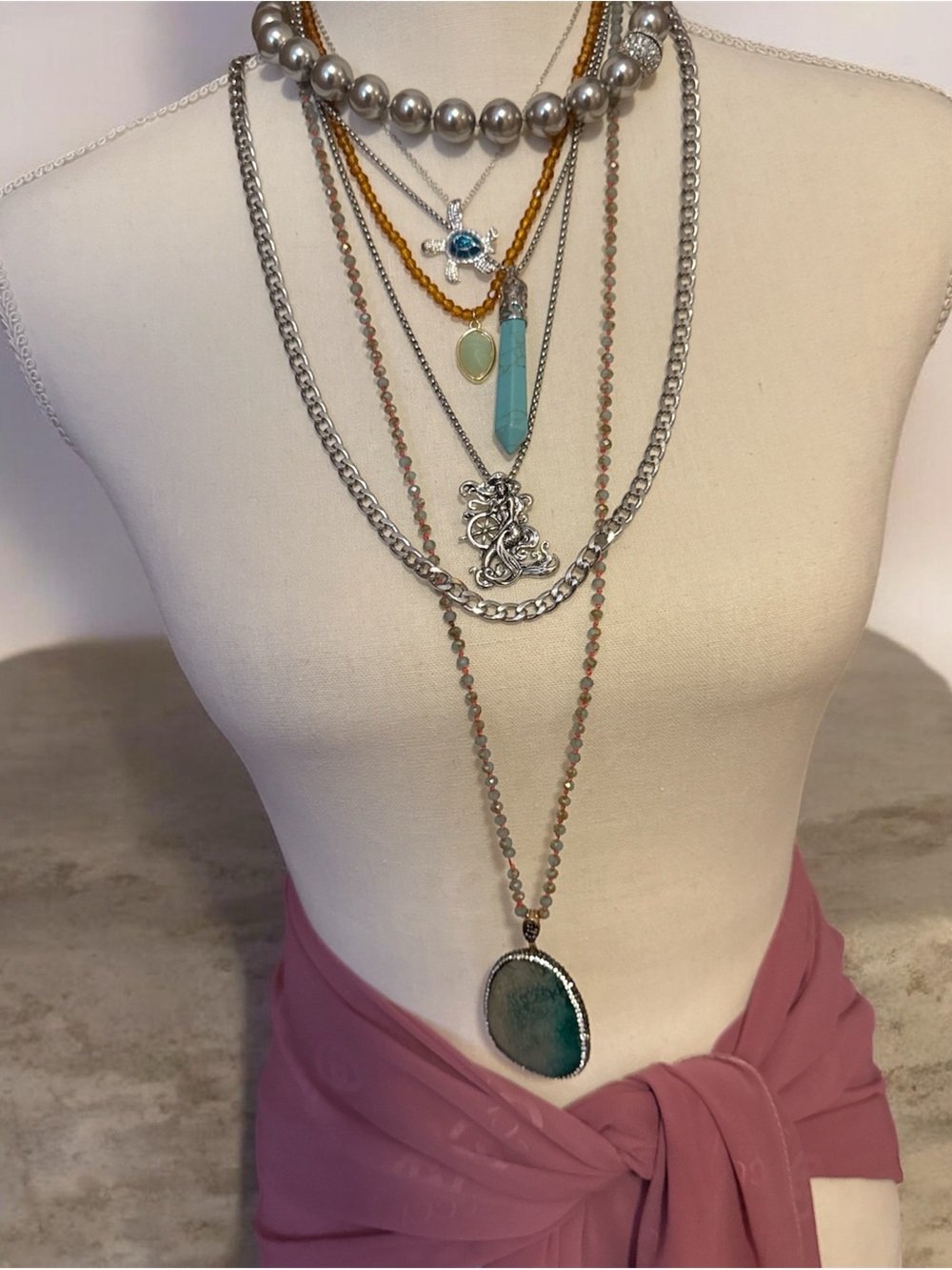 Necklace bunde nwot